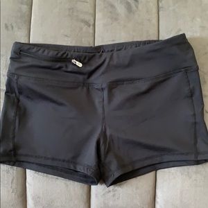 Oiselle shorts, size 6